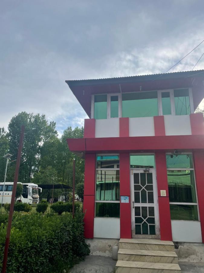 Hotel New Sahil Srīnagar المظهر الخارجي الصورة