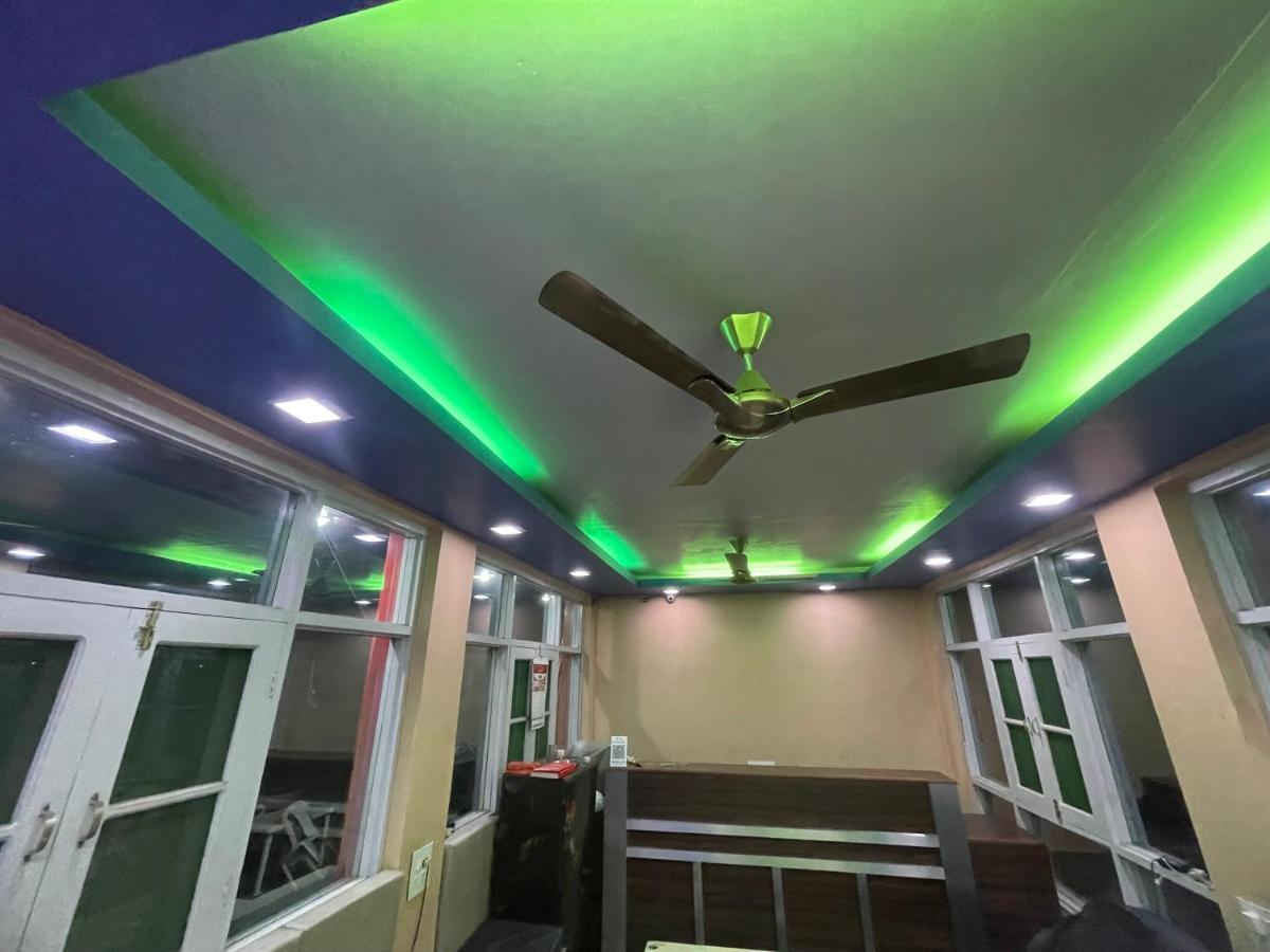 Hotel New Sahil Srīnagar المظهر الخارجي الصورة