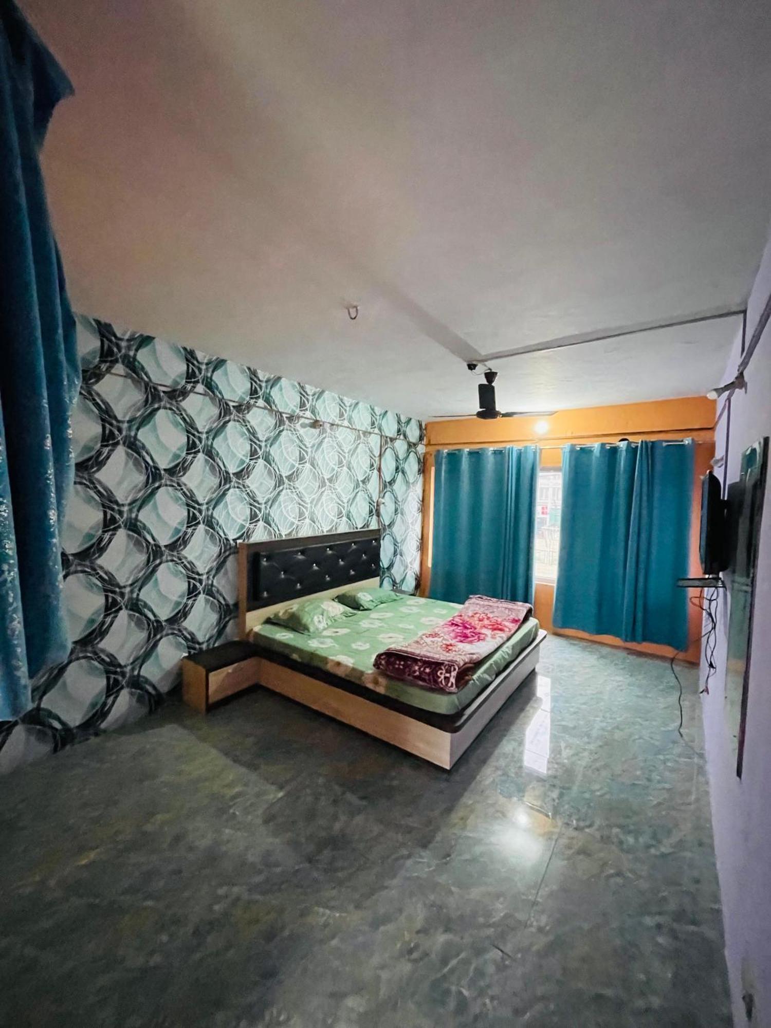 Hotel New Sahil Srīnagar المظهر الخارجي الصورة