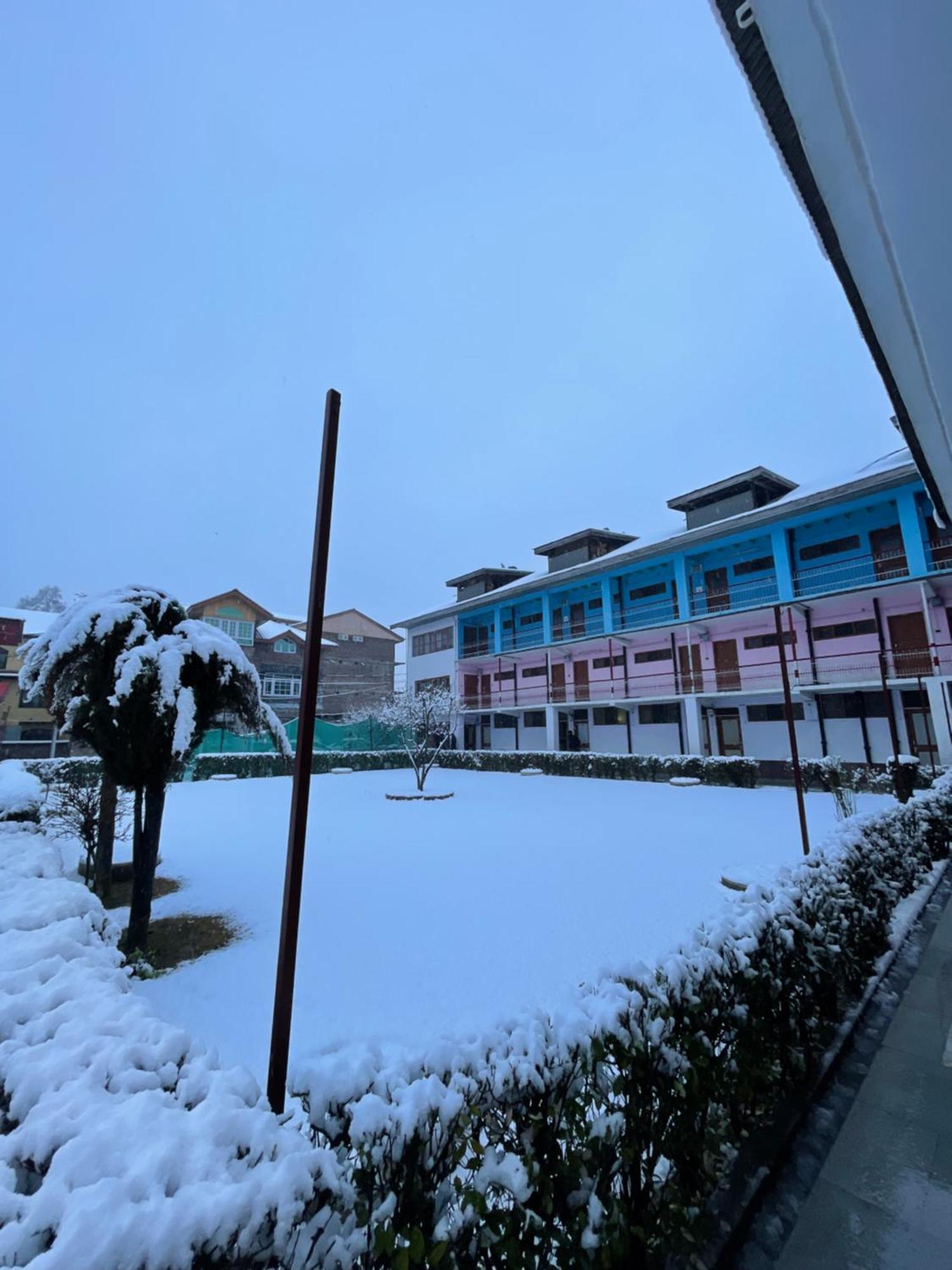 Hotel New Sahil Srīnagar المظهر الخارجي الصورة