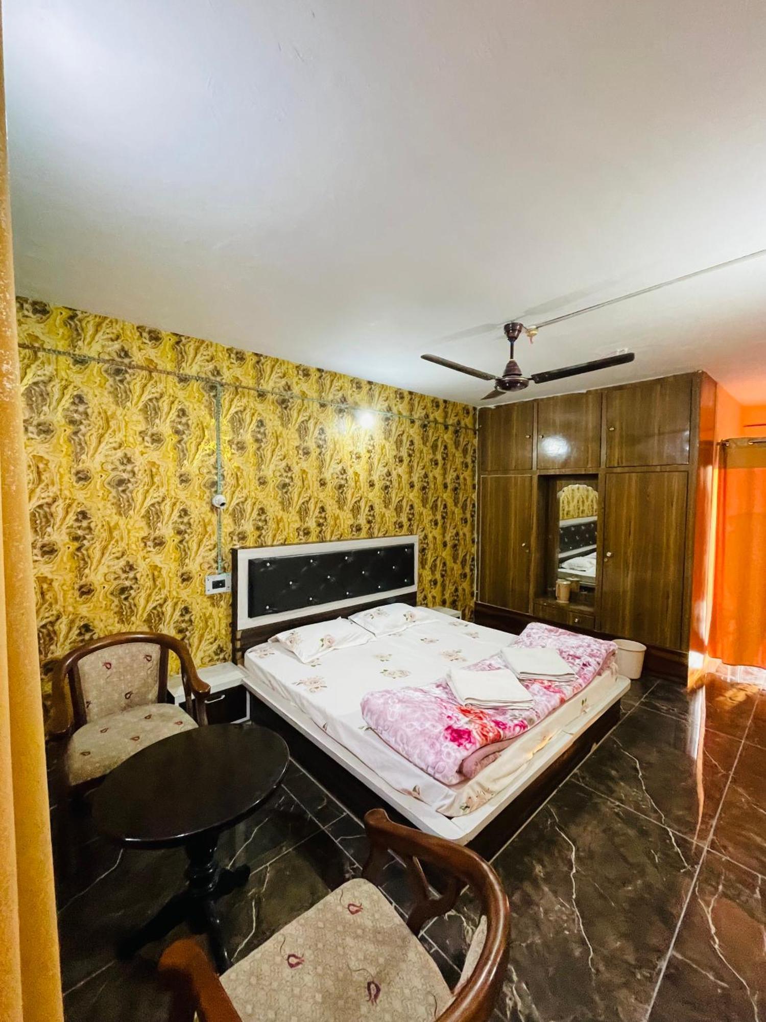 Hotel New Sahil Srīnagar المظهر الخارجي الصورة
